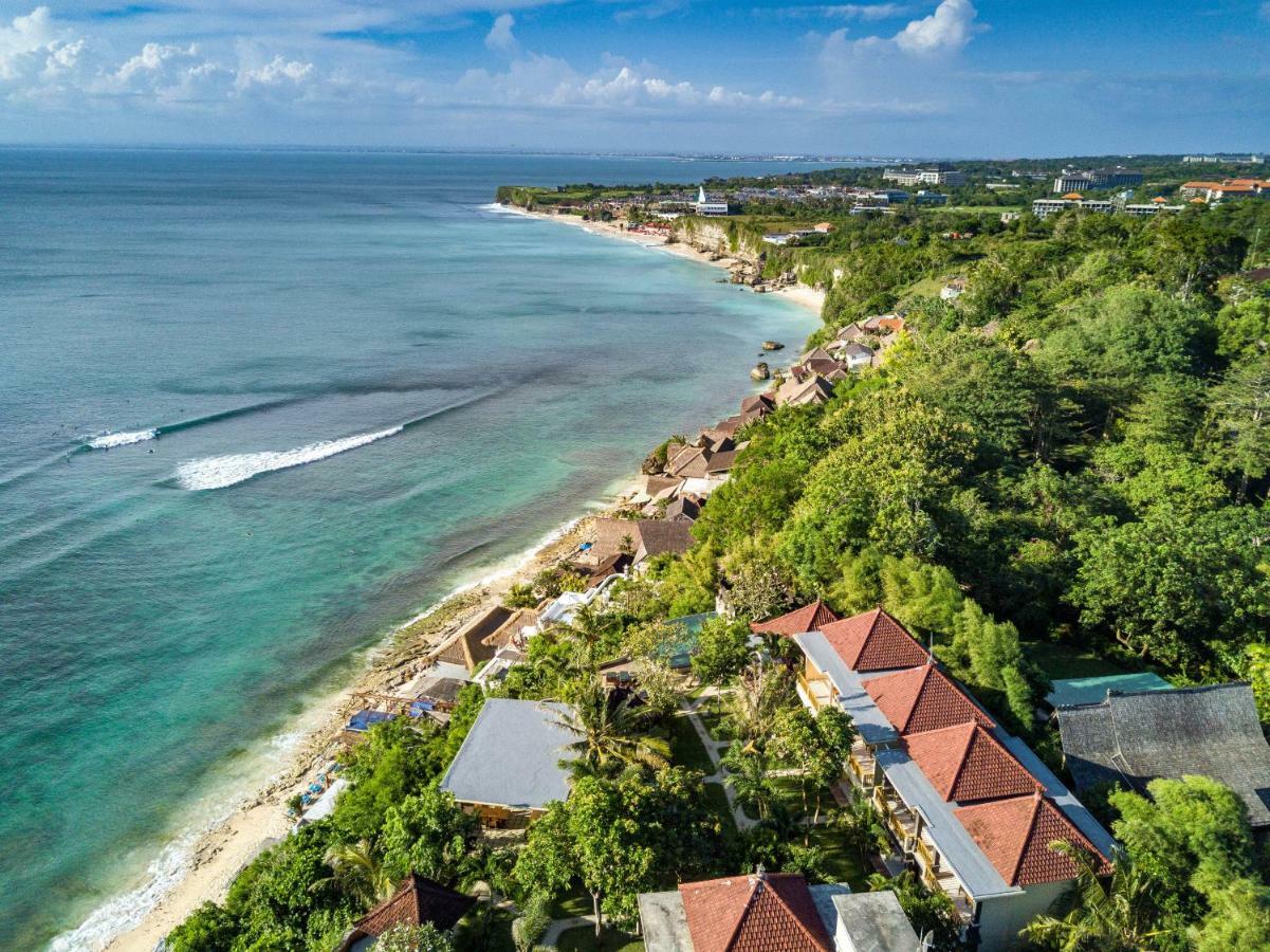 Отель Kembang Kuning Улувату Экстерьер фото