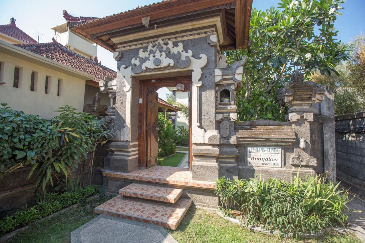 Отель Kembang Kuning Улувату Экстерьер фото